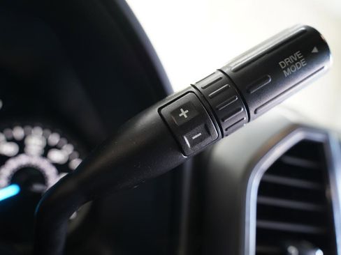 Used 2019 Ford F150 XLT image 18