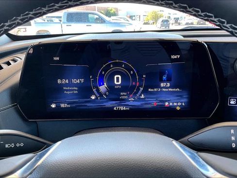 Used 2025 Chevrolet Traverse LT FWD image 13