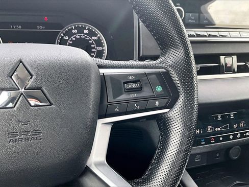 Used 2022 Mitsubishi Outlander SEL image 19