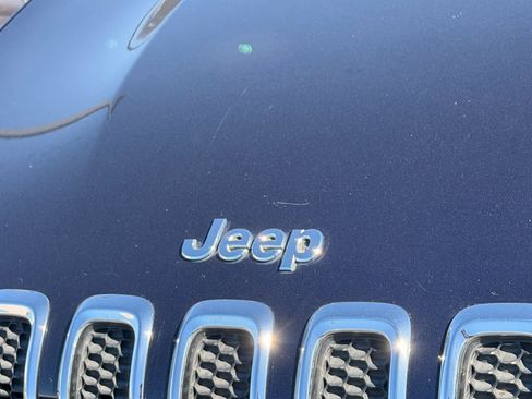 Used 2015 Jeep Cherokee Latitude w/ Comfort/Convenience Group image 7