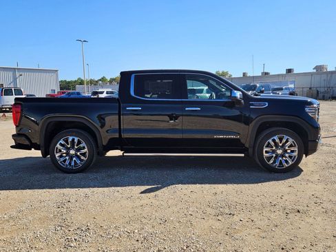 New 2026 GMC Sierra 1500 Denali image 7