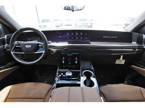 New 2026 Cadillac Escalade ESV Luxury w/ Touring Package AWD/4WD image 9