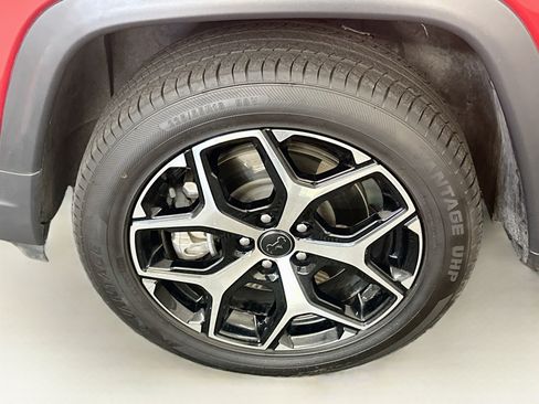 Used 2025 Jeep Compass Limited AWD/4WD image 34