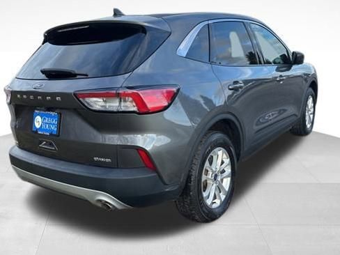 Used 2022 Ford Escape SE image 8