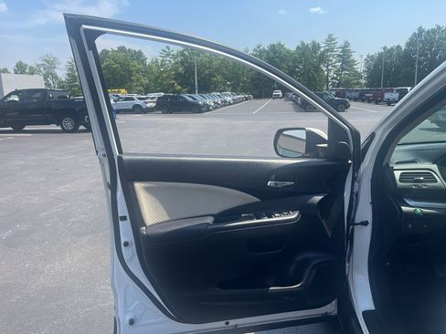 Used 2016 Honda CR-V EX image 16