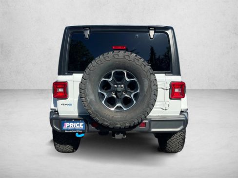 Used 2022 Jeep Wrangler Unlimited Rubicon 4xe w/ Cold Weather Group AWD/4WD image 6