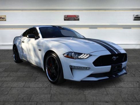 Used 2018 Ford Mustang GT Premium RWD image 1