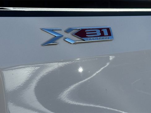 Used 2023 GMC Sierra 1500 SLE image 6