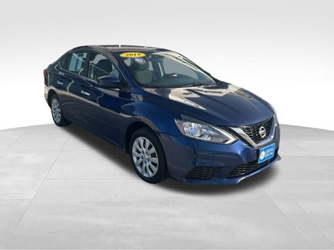 Used 2019 Nissan Sentra S image 12