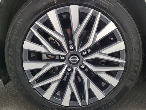Used 2024 Nissan Altima 2.5 SV FWD image 31