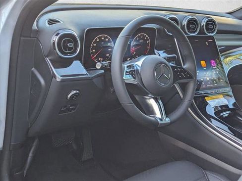 New 2026 Mercedes-Benz GLC 300 image 3