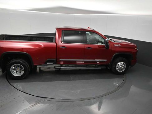 Used 2024 Chevrolet Silverado 3500 High Country w/ Technology Package image 25