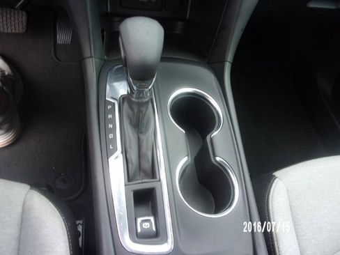 Used 2023 Chevrolet Equinox LS FWD image 18