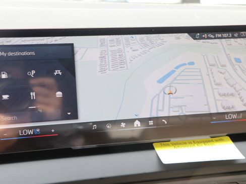 Certified 2025 BMW X3 xDrive30i w/ Premium Package image 22