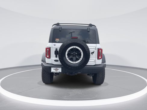 Used 2023 Ford Bronco Badlands w/ Sasquatch Package AWD/4WD image 6