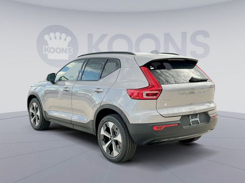 New 2026 Volvo XC40 B5 Plus w/ Protection Package Premier AWD/4WD image 4