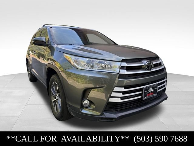 Used 2018 Toyota Highlander XLE AWD/4WD image 7