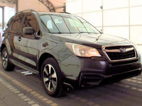 Used 2018 Subaru Forester 2.5i w/ Alloy Wheel Package AWD/4WD image 3
