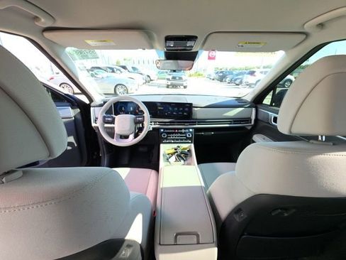 Used 2024 Hyundai Santa Fe SE image 25