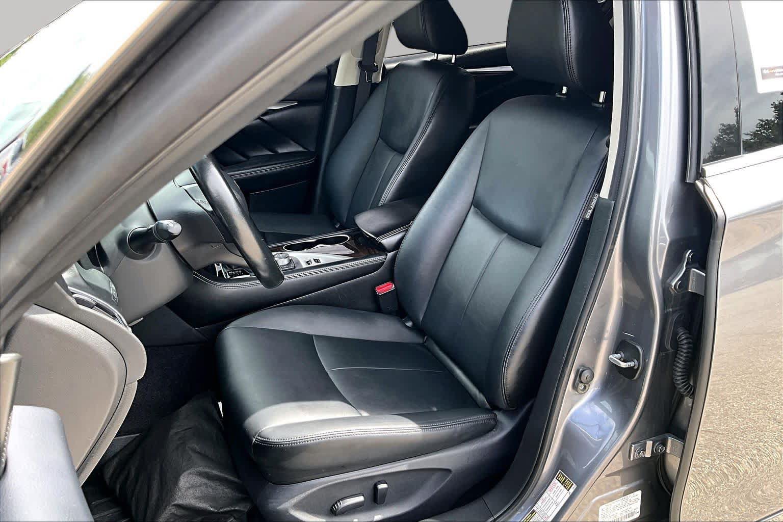 Used 2018 INFINITI Q50 Luxe AWD/4WD image 8