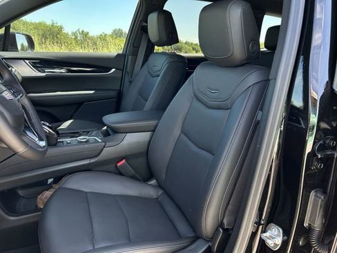 New 2025 Cadillac XT6 Premium Luxury image 24