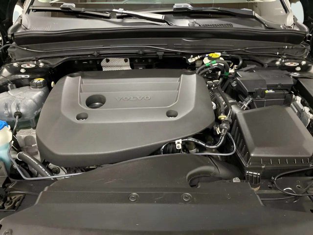 Used 2023 Volvo XC40 B4 Core w/ Convenience Package FWD image 83