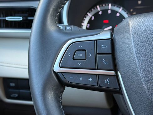 Used 2022 Toyota Highlander XLE image 31