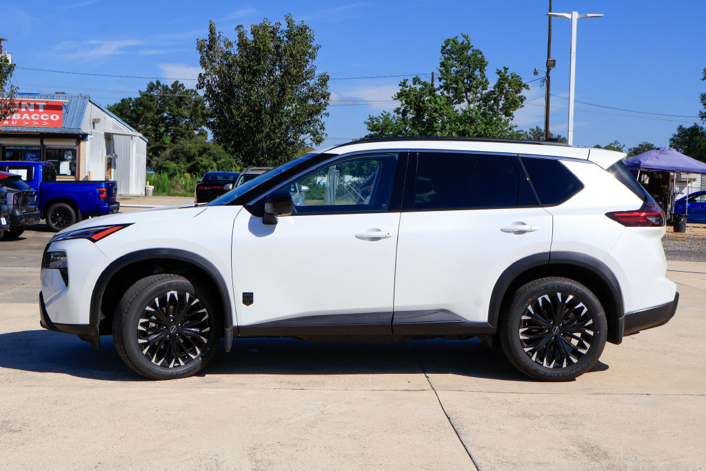 Certified 2026 Nissan Rogue Dark Armor FWD image 25