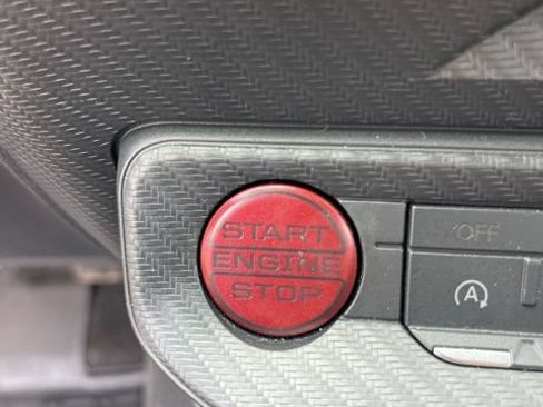 Used 2024 Ford Mustang Coupe RWD image 20