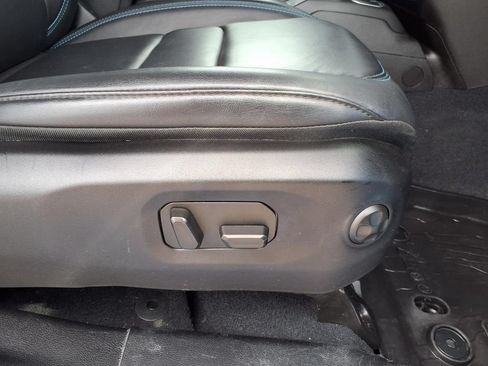 Used 2024 Jeep Wrangler Unlimited Rubicon 4xe AWD/4WD image 14