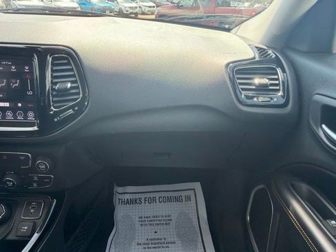 Used 2019 Jeep Compass Limited AWD/4WD image 21