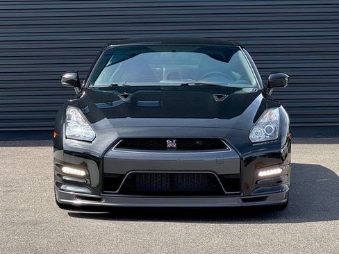 Used 2014 Nissan GT-R Track Edition AWD/4WD image 10