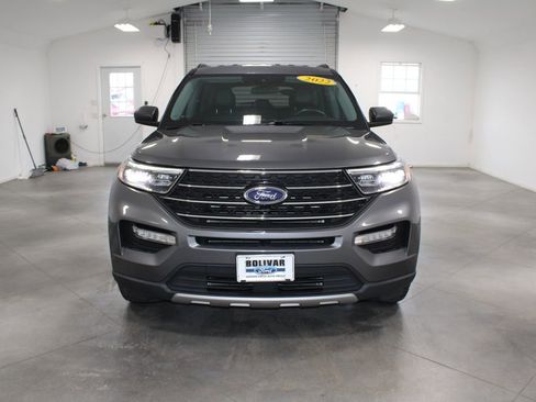 Used 2022 Ford Explorer XLT w/ Equipment Group 202A image 21