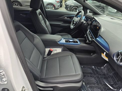 New 2026 Chevrolet Equinox EV LT AWD/4WD image 10
