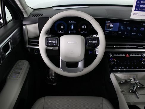 Used 2026 Hyundai Santa Fe SEL w/ Tow & Go Package FWD image 8
