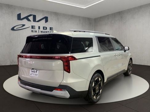New 2026 Kia Carnival EX image 3