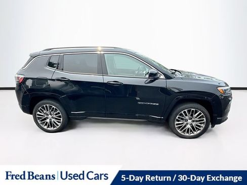 Used 2022 Jeep Compass Limited w/ Elite Group AWD/4WD image 11