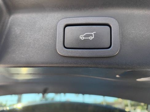 Used 2018 Jaguar F-PACE Premium AWD/4WD image 50
