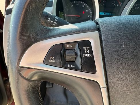 Used 2017 Chevrolet Equinox LT w/ Convenience Package FWD image 14