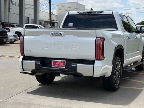 Used 2024 Toyota Tundra Limited AWD/4WD image 7