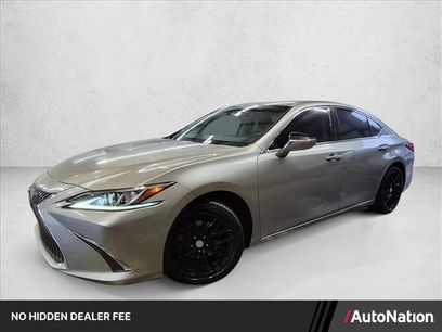 Used 2021 Lexus ES 350 w/ Accessory Package 2