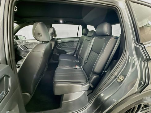 Used 2022 Volkswagen Tiguan SE R-Line FWD image 26