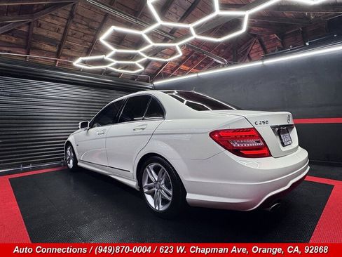 Used 2012 Mercedes-Benz C 250 Sedan image 4