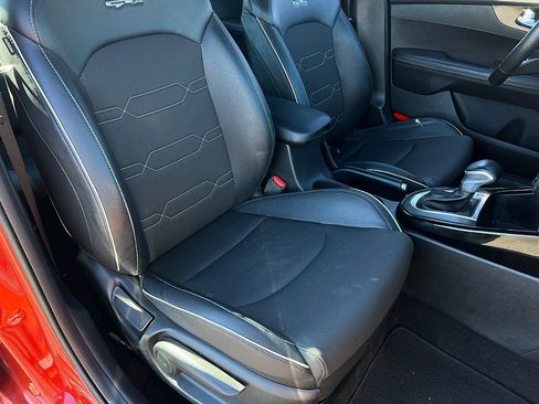 Used 2021 Kia Forte GT-Line w/ GT-Line Premium Package image 21