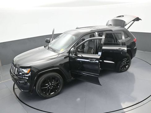 Used 2020 Jeep Grand Cherokee Altitude RWD image 65