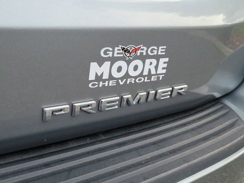 Certified 2025 Chevrolet Suburban Premier AWD/4WD image 9