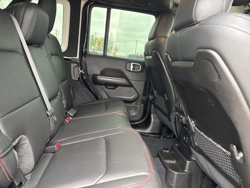 Used 2024 Jeep Wrangler Unlimited Rubicon image 13