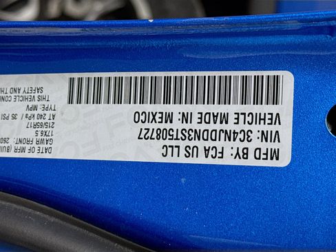 Used 2025 Jeep Compass Trailhawk w/ Trailhawk Elite Group image 37