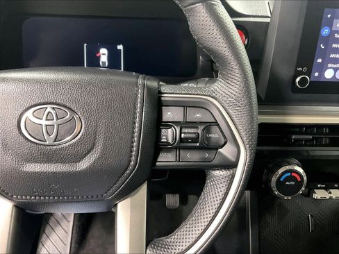 Certified 2025 Toyota Tacoma TRD Off-Road image 23