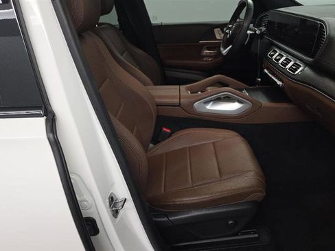 Used 2024 Mercedes-Benz GLS 450 4MATIC w/ AMG Line Exterior image 8